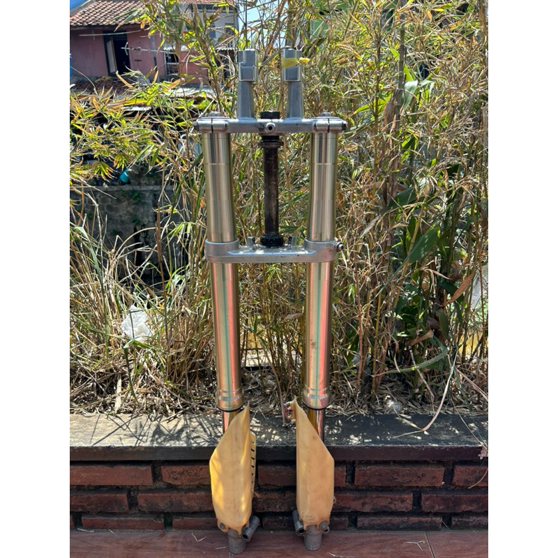 shock depan usd honda cr 85