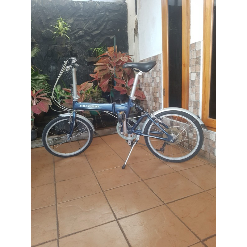 Sepeda Lipat Polygon Urbano 5.0