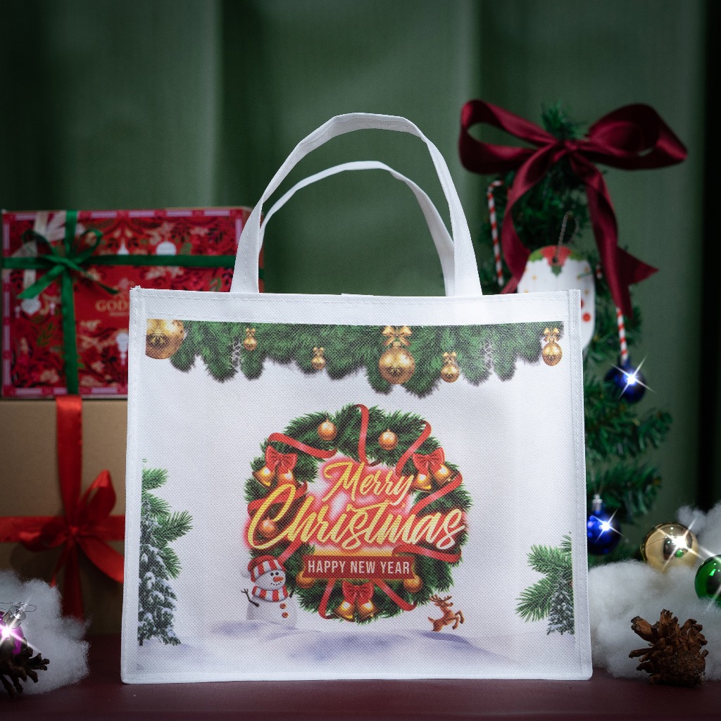 

Ready Stok bingkisan Natal / Goodie Bag Natal Merry Christmas / Bisa Beli Satuan T25 P30