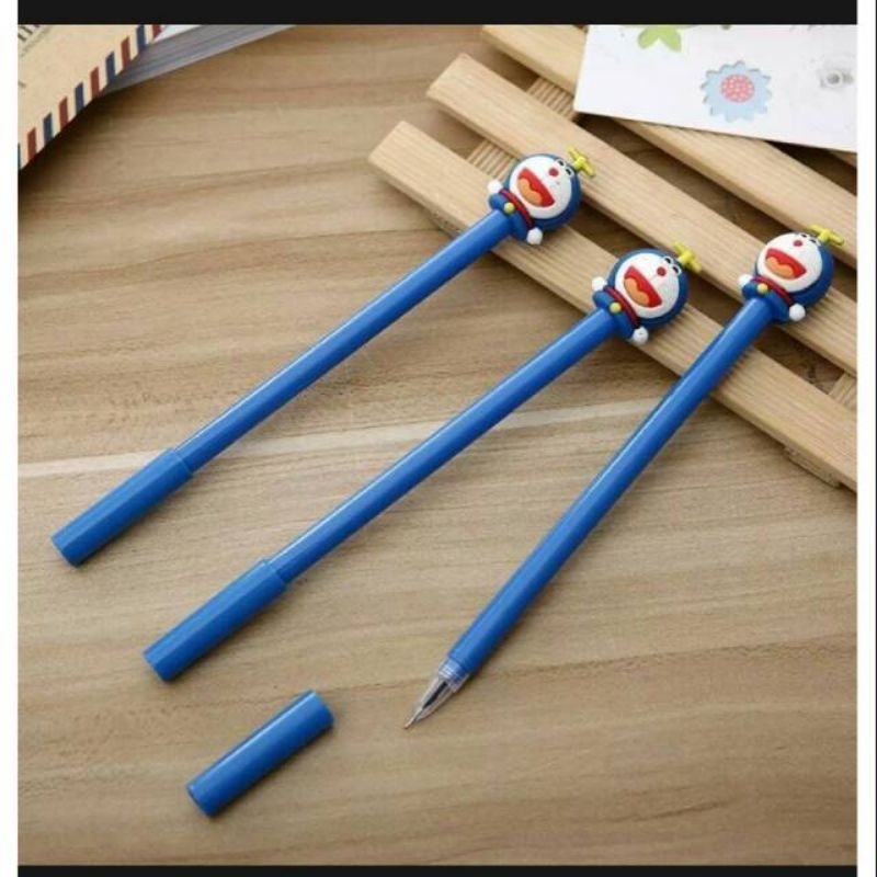 

1pcs Pulpen doraemon