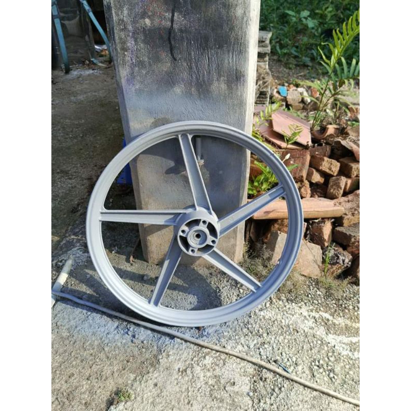 velg motor ring 17 bekas