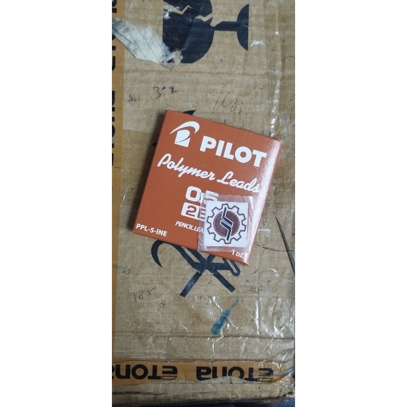 

Isi pensil mekanik Pilot 0.5 2B