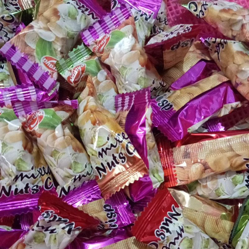 

NARAYA MIXED NUTS eceran 1'S