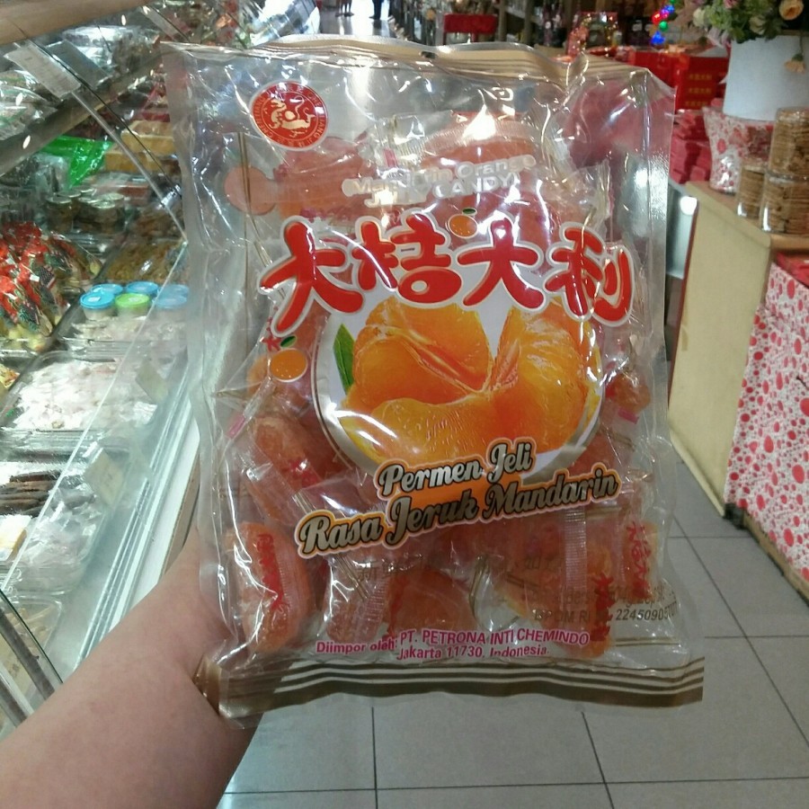 

HS JELI JERUK PERMEN HALAL 504GR (MANDARIN ORANGE JELLY CANDY) CHEN LIANG JI JELLY JERUK HONG MAO 500GR (MANDARIN ORANGE JELLY CANDY / PERMEN JELI) permen jeli jeruk mandarin hong mao 500gr soft candy jelly jeruk imlek