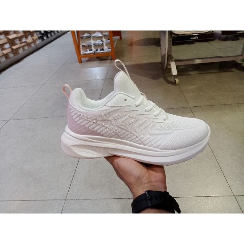 Sepatu Diadora original wanita/ Diadora Manetto women's running shoes -White