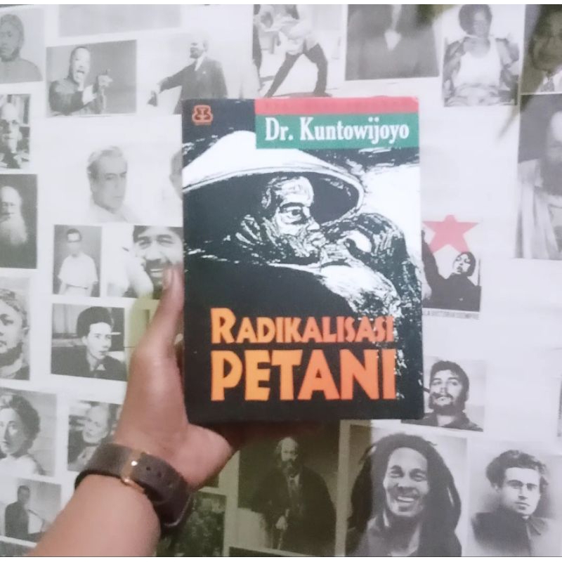 Kuntowijoyo Dinamika Sejarah Umat Islam Indonesia / Identitas Politik Umat Islam / Hampir Sebuah Sub