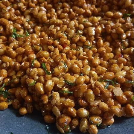 

cemilan jadul dele pedas manis daun jeruk