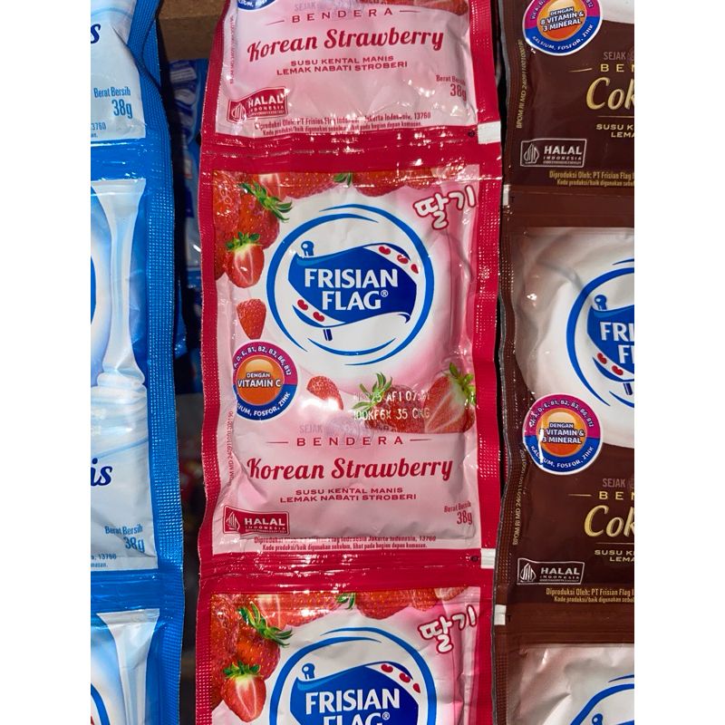 

SUSU FRISIAN FLAG rasa strawberry 1 renteng 6pcs