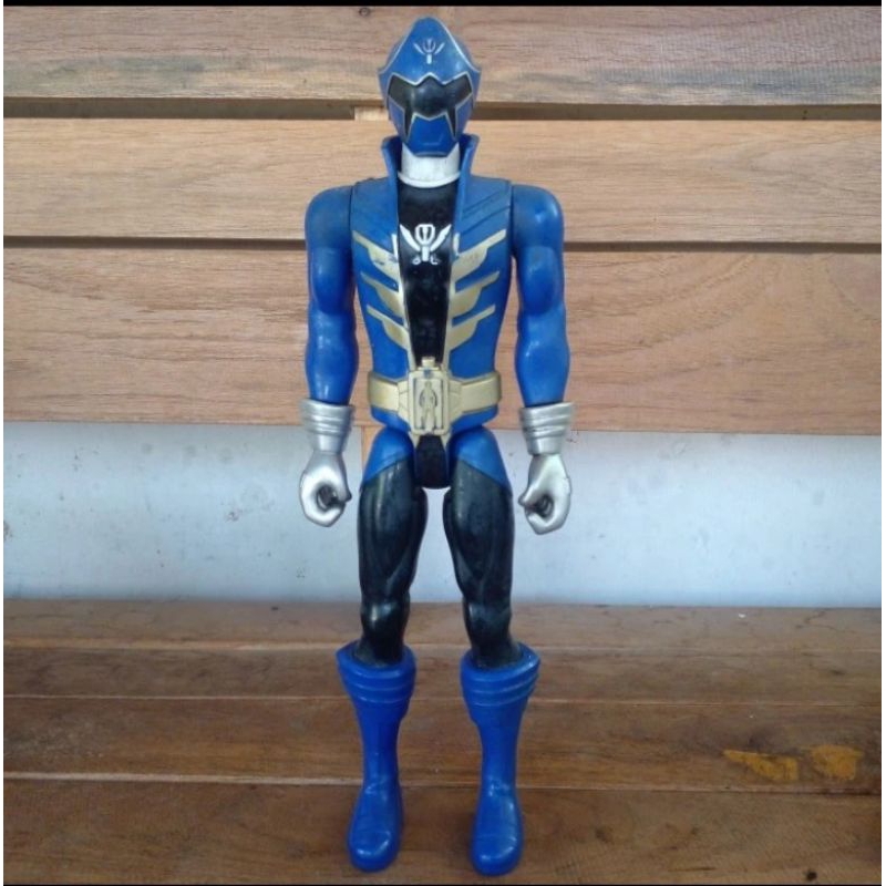figure mega force blue ranger bandai vintage