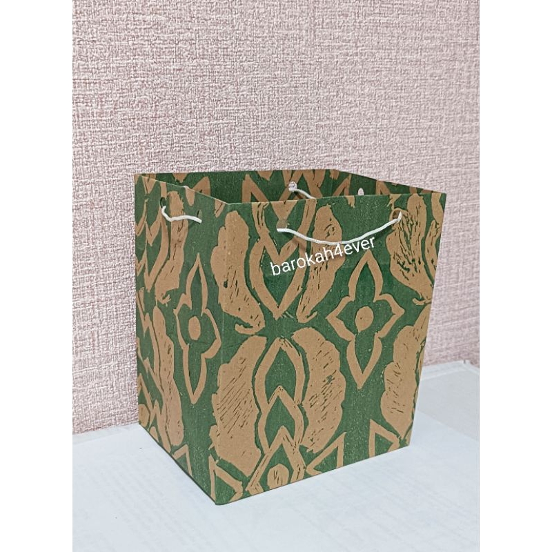 

Paper Bag Motif 14,5 x 10 x 16,5 (PB - 003)