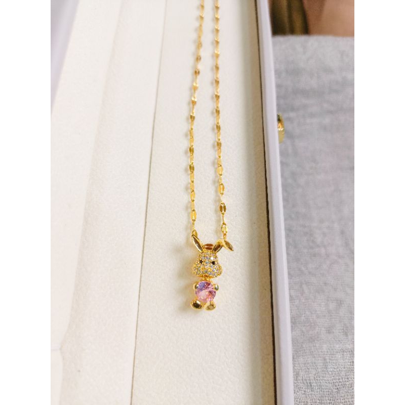RANDOM kalung boneka permata pink titanium