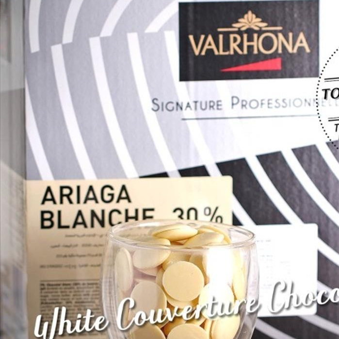

Valrhona Ariaga Blanche 30% 250gr White Couverture Chocolate Cokelat