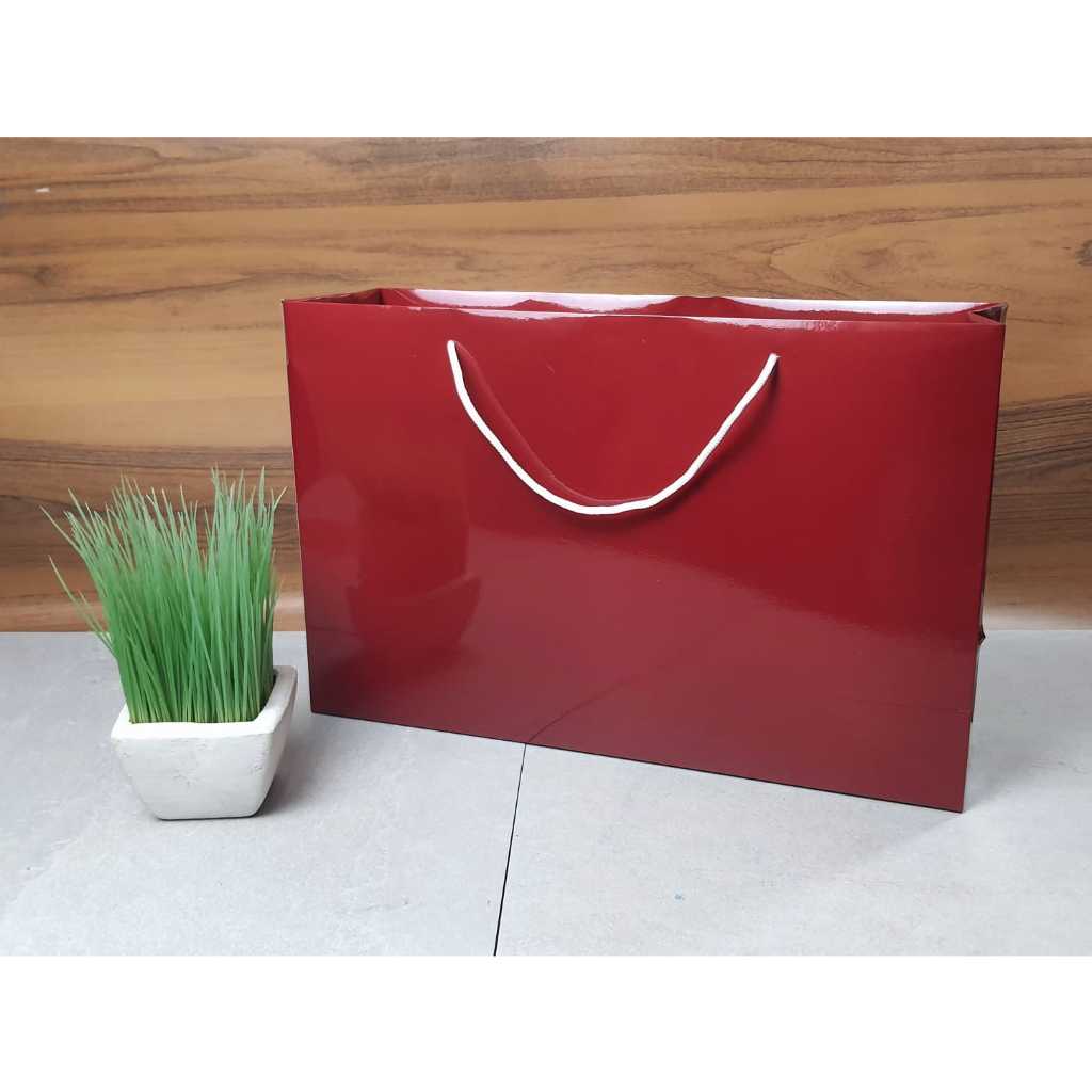 

Paperbag Valentine Uk. 45 x 29 x 13 cm