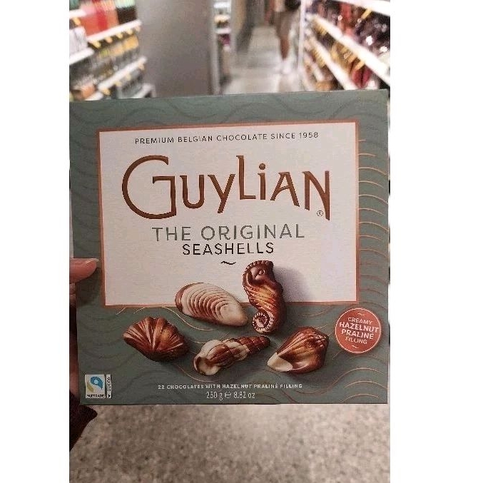 

GUYLIAN The Original Seashells 250g / GUYLIAN Opus 180g Belgian Chocolate