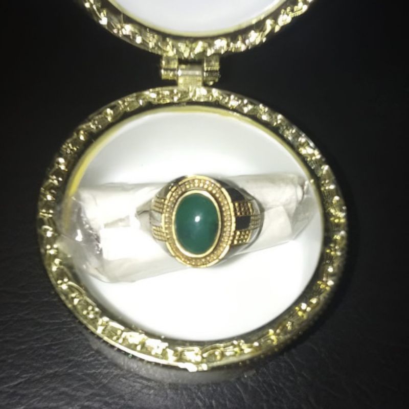Batu cincin bacan doko