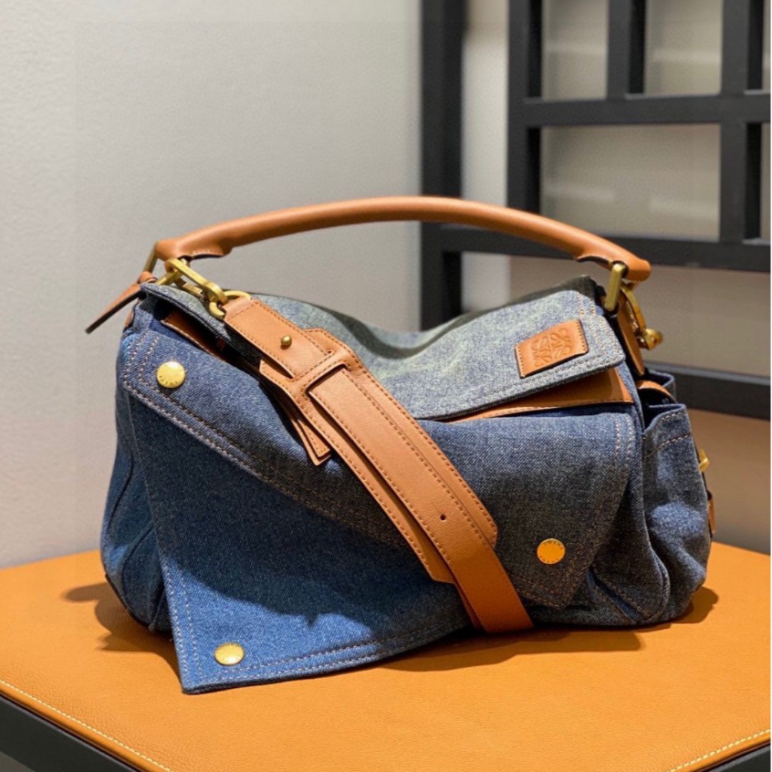 Pre Order LOEWE Tas Geometri Denim Puzzle Tas Slempang Sling Bag Ukuran sedang: 29 * 12 * 19cm