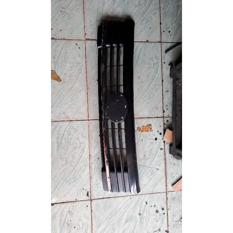 grill terios rush tahun 2016