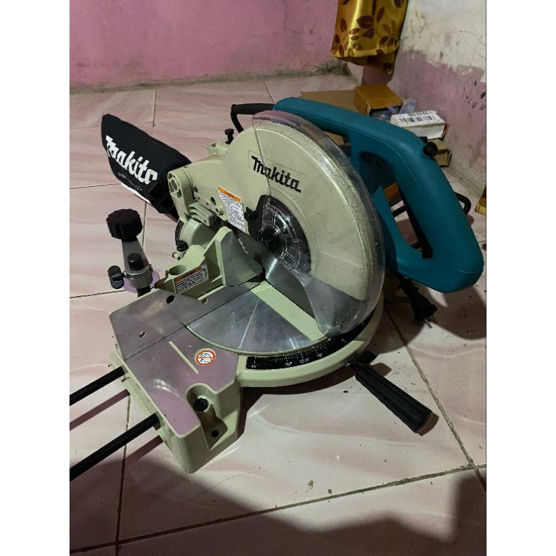 mesin potong aluminium makita LS1040