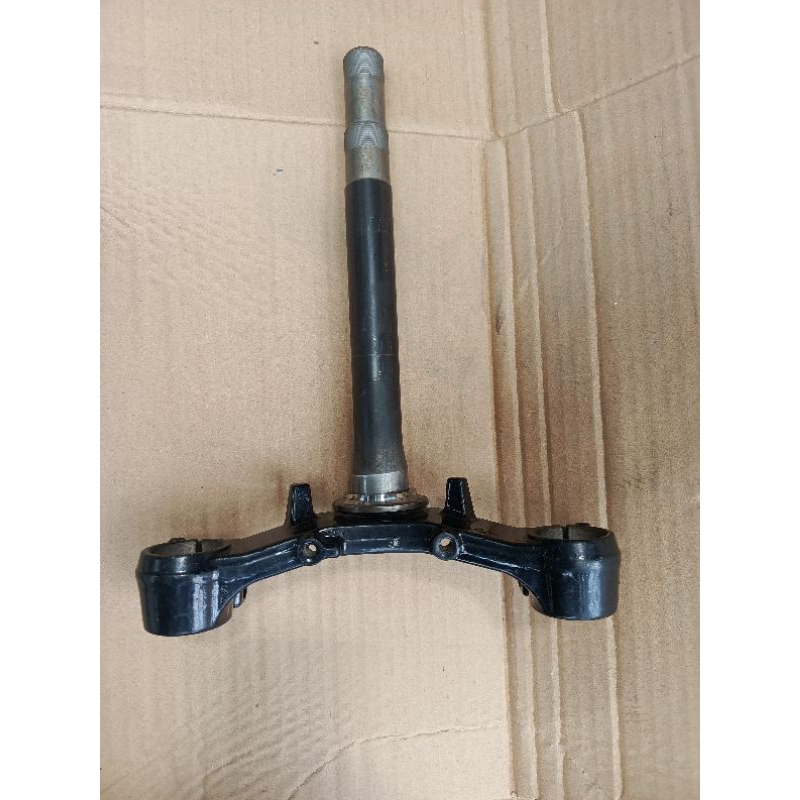 fork segitiga bawah Suzuki GSX 150 original