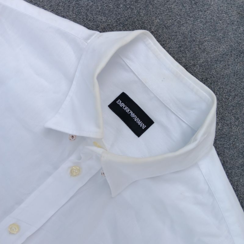 Kemeja Emporio Armani Bekas Size M