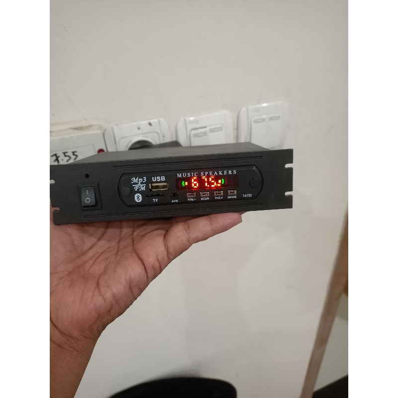 MP3 BLUETOOTH RADIO FM