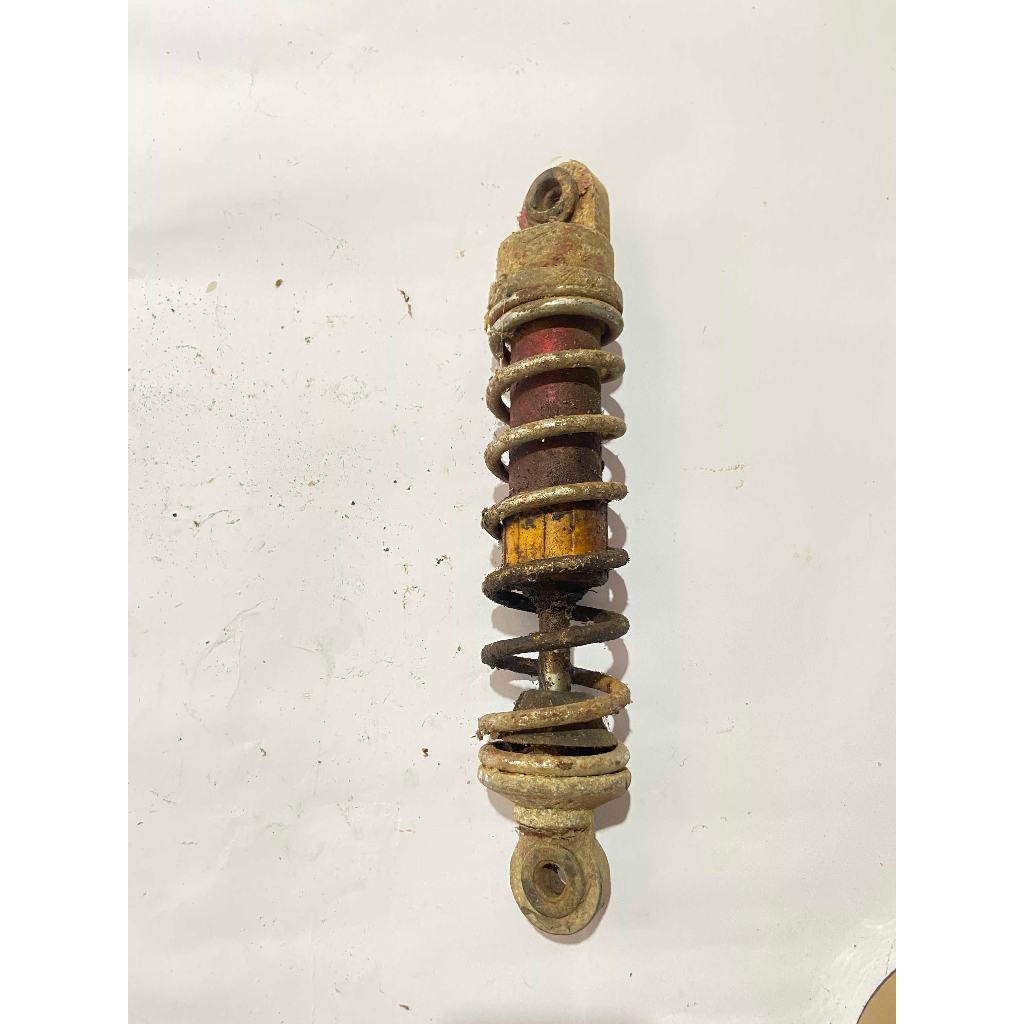 SHOCK BELAKANG MIKI BAHAN