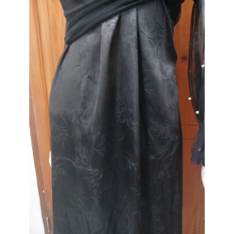 Long dress hitam