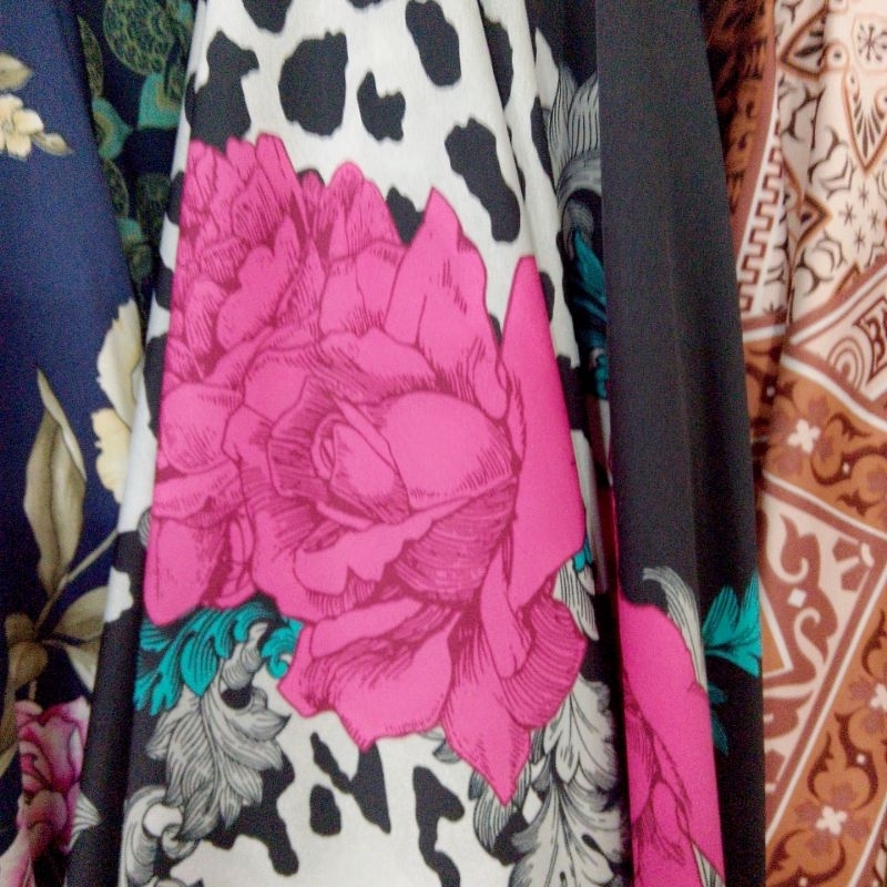 kain satin motif bunga // kain satin Velvet premium motif // harga persetengah meter
