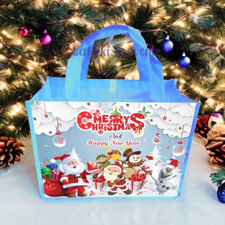 

TAS READY STOCK NATAL MUAT KFC/TAS NATAL/TAS TAHUN BARU/TAS READY STOCK/TAS NATAL MURAH/TAS NATAL BAGUS/TAS NATAL IMLEK/TAS IMLEK/TAS BINGKISAN NATAL/TAS PARSEL NATAL