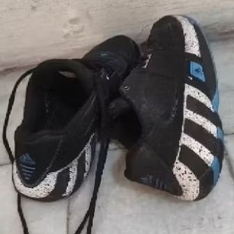 Sepatu Adidas Regulate Minus Lem