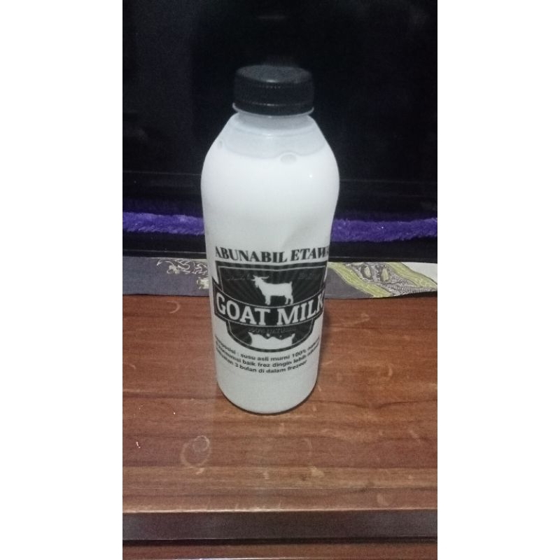 

susu kambing etawa murni 1000 ml ( Frozen )