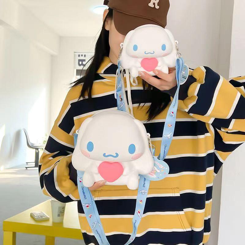 Tas lucu Cinnamoroll/dompet koin kartun/tas selempang silikon/tas selempang putri kecil/dompet koin 