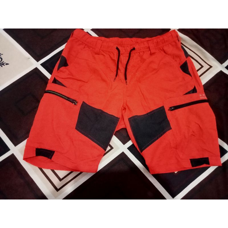 CELANA PENDEK CARGO ICE ASSIST