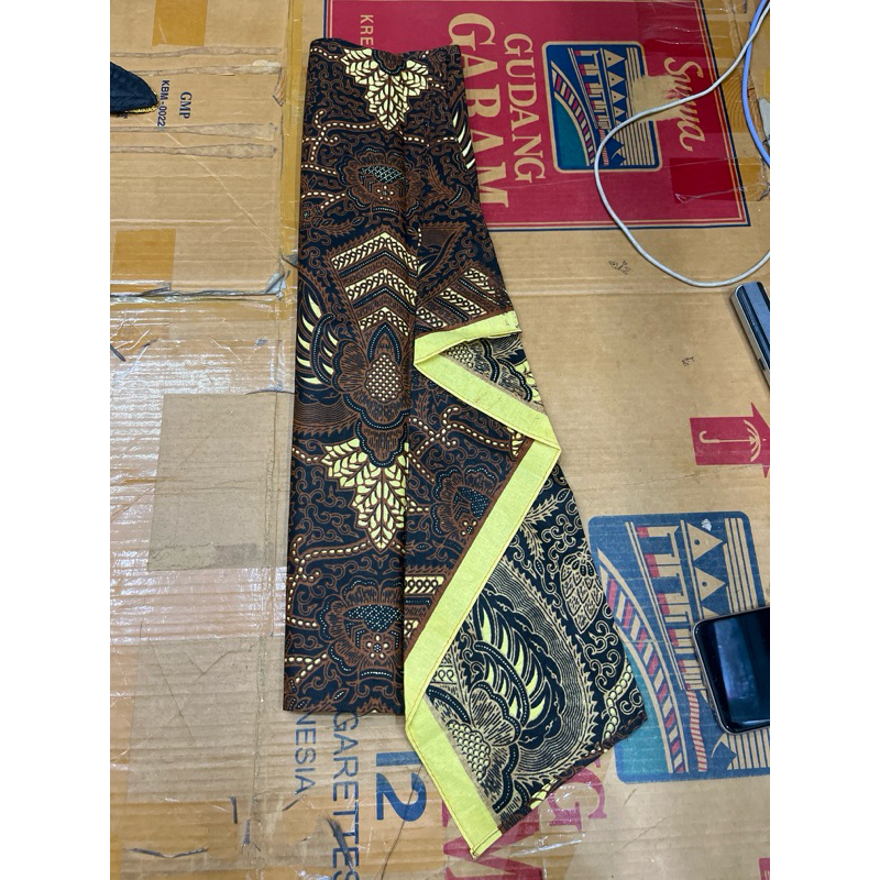 sembong | kain jarik separo | capit urang | semong polos | kain jarik | kain beskap | kain beskap su