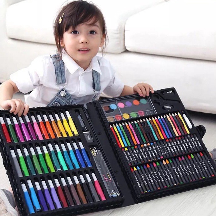 

Kejar Kejutan WJ514 Crayon Set 15 Pcs Art Set Peralatan Gambar Lukis Isi 15 Pensil Warna Krayon Set