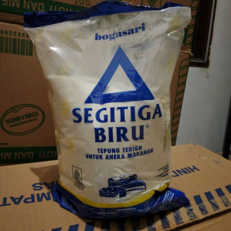 

Tepung Terigu Segitiga Biru 1kg