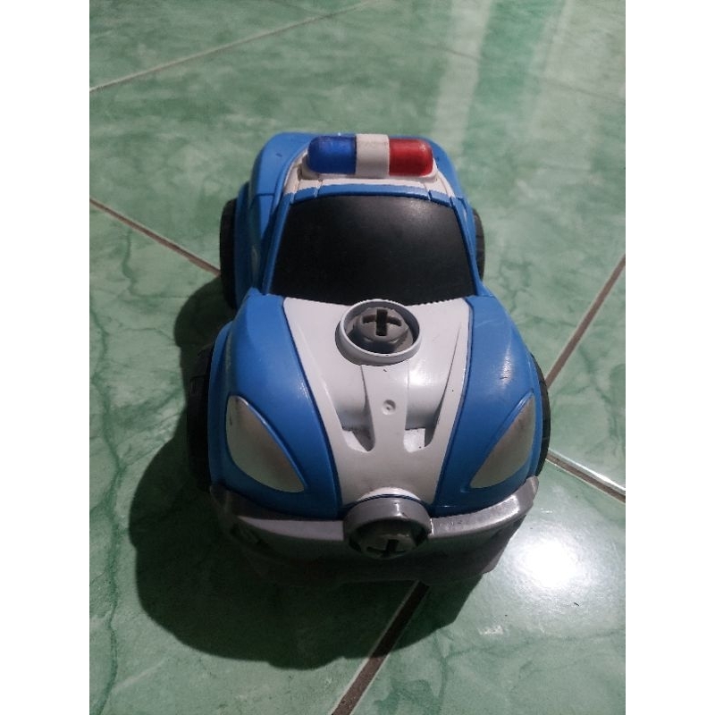 Mobil Polisi Mainan Preloved