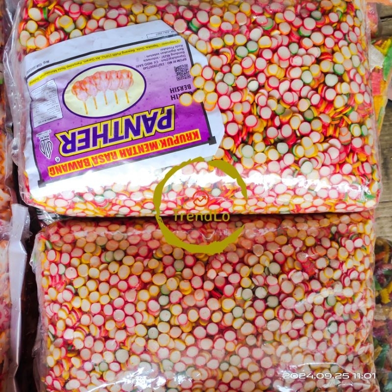 

KERUPUK KANCING BAWANG CAP PANTHER SEBLAK MENTAH / KRUPUK KERING / ANEKA KERUPUK / ANEKA KERIPIK BAWANG 1KG