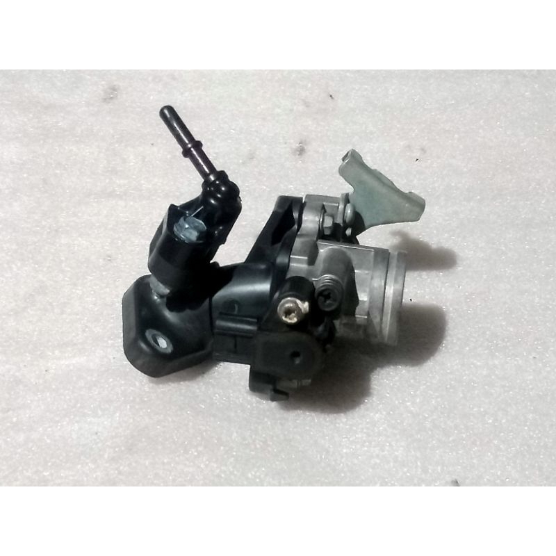 throttle body injeksi Honda Revo fit fi original trotol bodi Assy injeksi injektor TB Revo fit fi