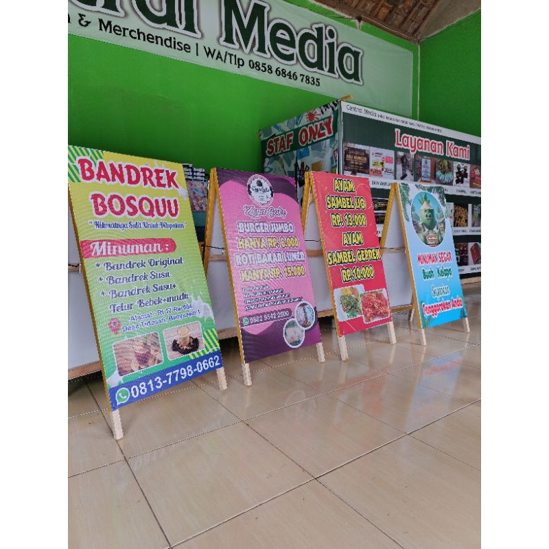 STAND BANNER  2 SISI 50X100 CM FREE DESAIN