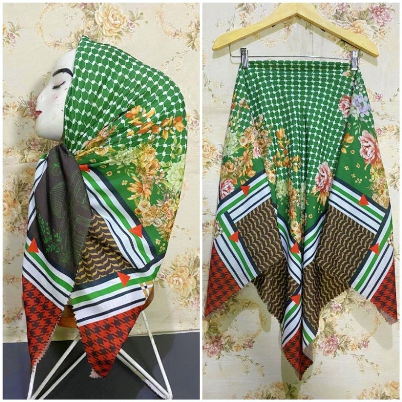 HIJAB SEGI EMPAT VOAL MOTIF PALESTINA BUNGA HIJAU BOTOL