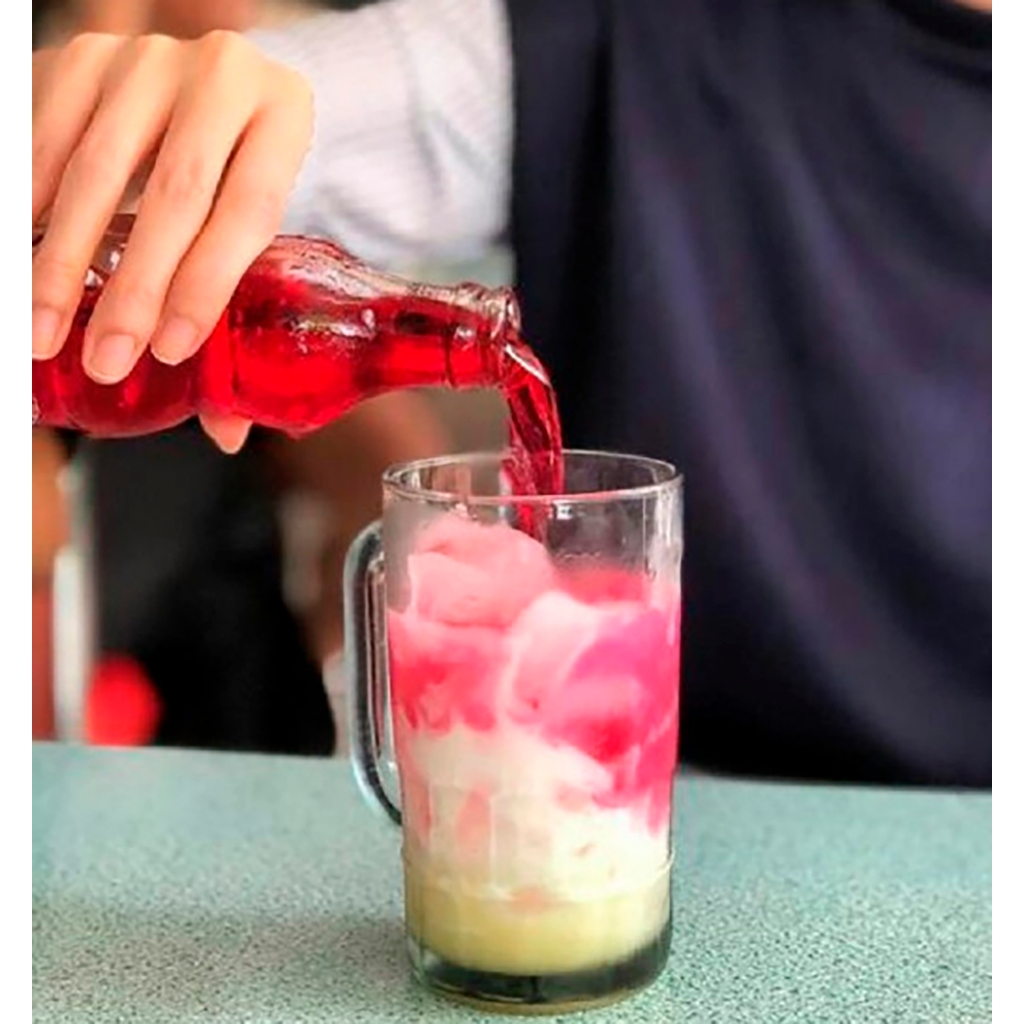 

Minuman Jadul Es Soda Gembira / Es Susu