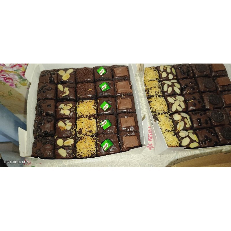 

premium fudgy brownie