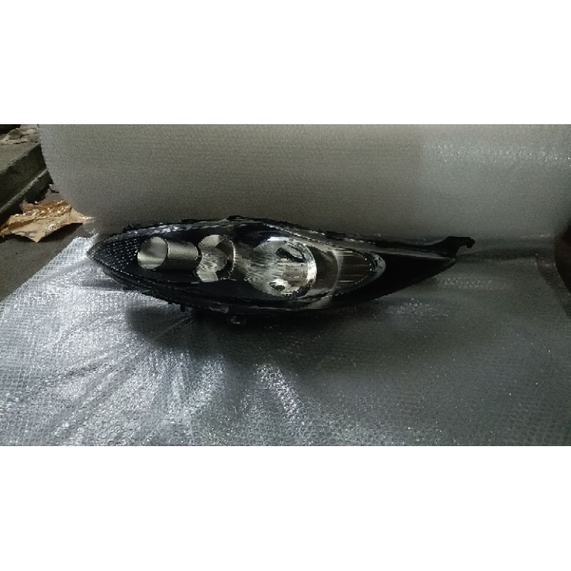 Headlamp lampu depan ford fiesta 2010 2012 2014