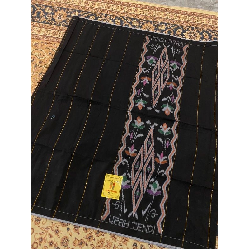 Upah tendi hitam sutra polos