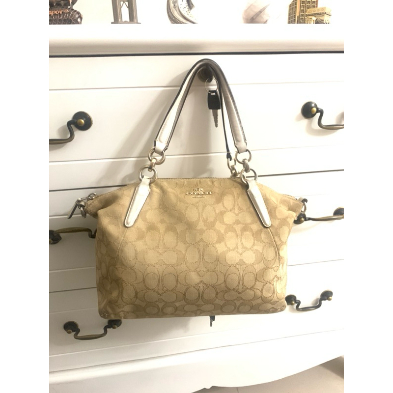 Preloved Coach Kelsey Small