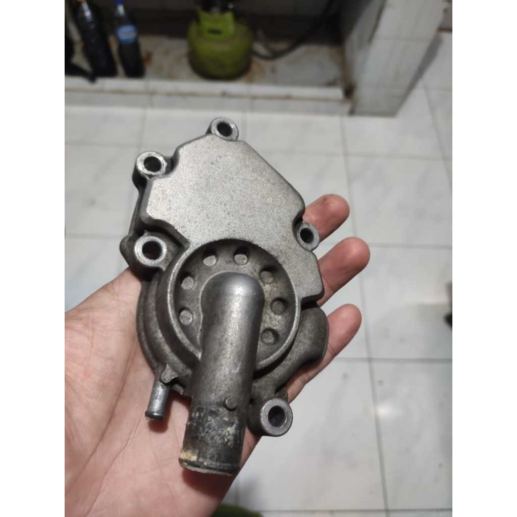 TUTUP WATERPUMP COVER HOUSING YAMAHA VIXION OLD 3C1-E2422-00 COPOTAN ORI YGP