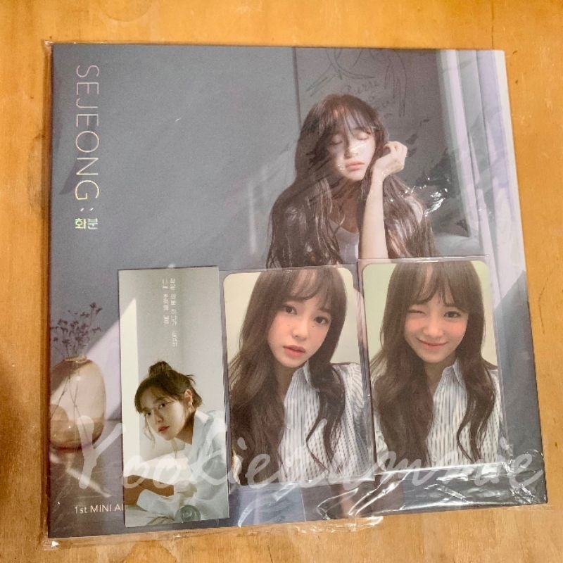 Kim Sejeong 1st Mini Album Plant 화분 FULLSET with 2 photocard [RARE ITEM]