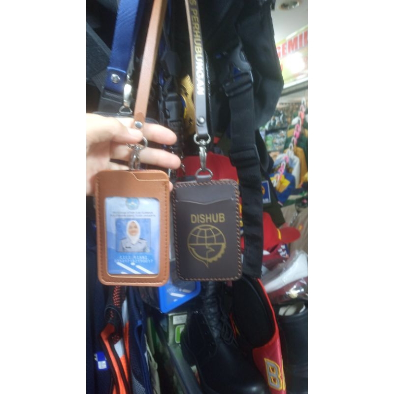 

gantungan id card bahan semi kulit
