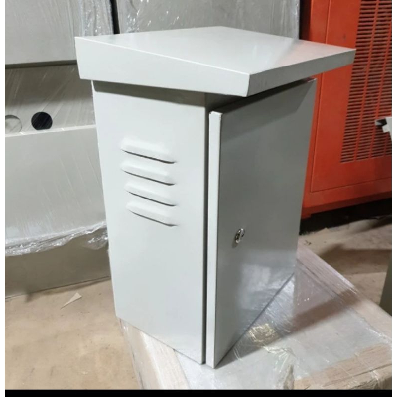 box panel listrik topi outdoor 40x30x20 ventilasi